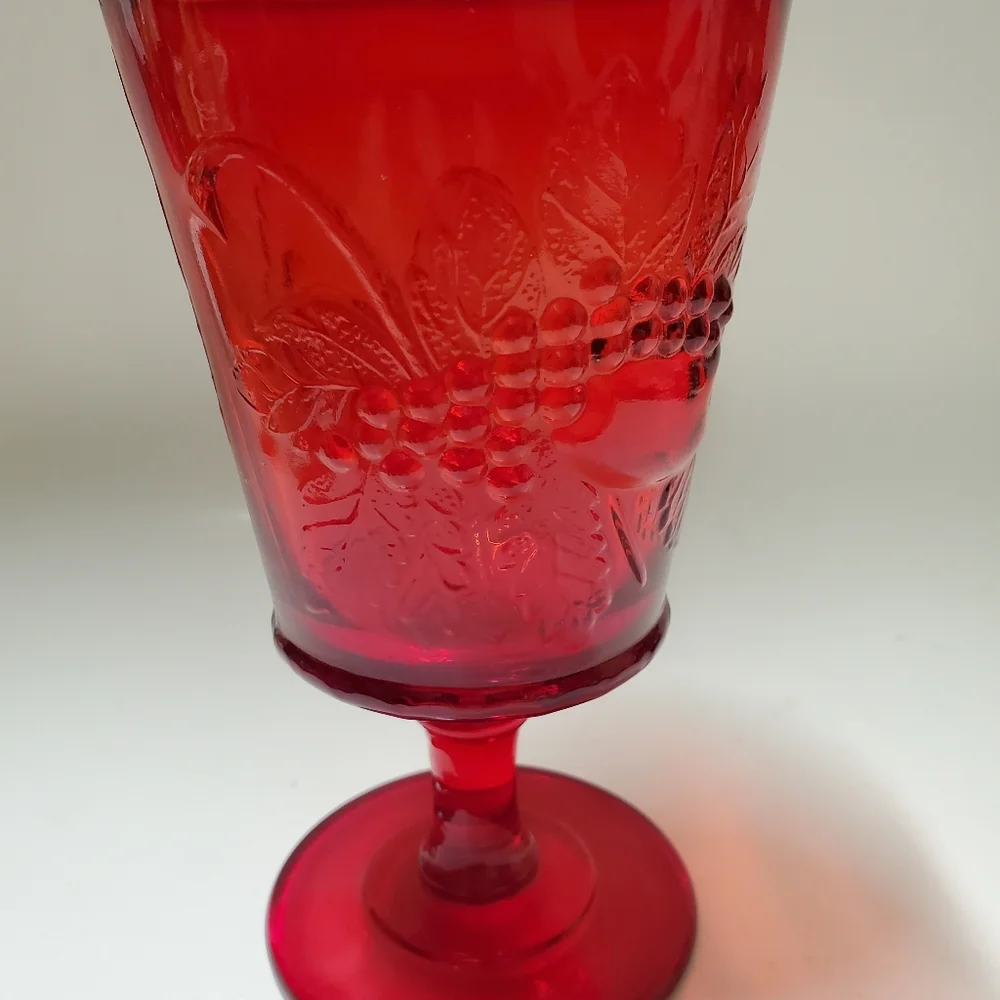 Vintage L G Wright Ruby Glass Strawberry and‎ Currant Collection Water Goblet